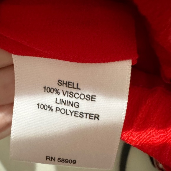 NWT Floral Off the Shoulder Crop Top - Picture 5 of 6